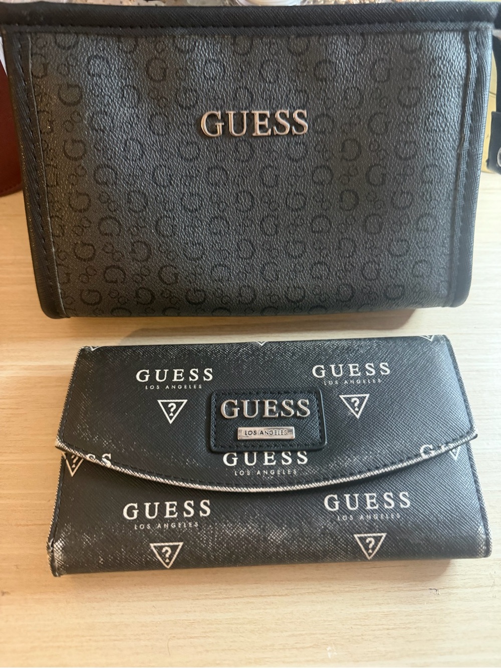GUESS Black Logo Wallet and makeup bag set